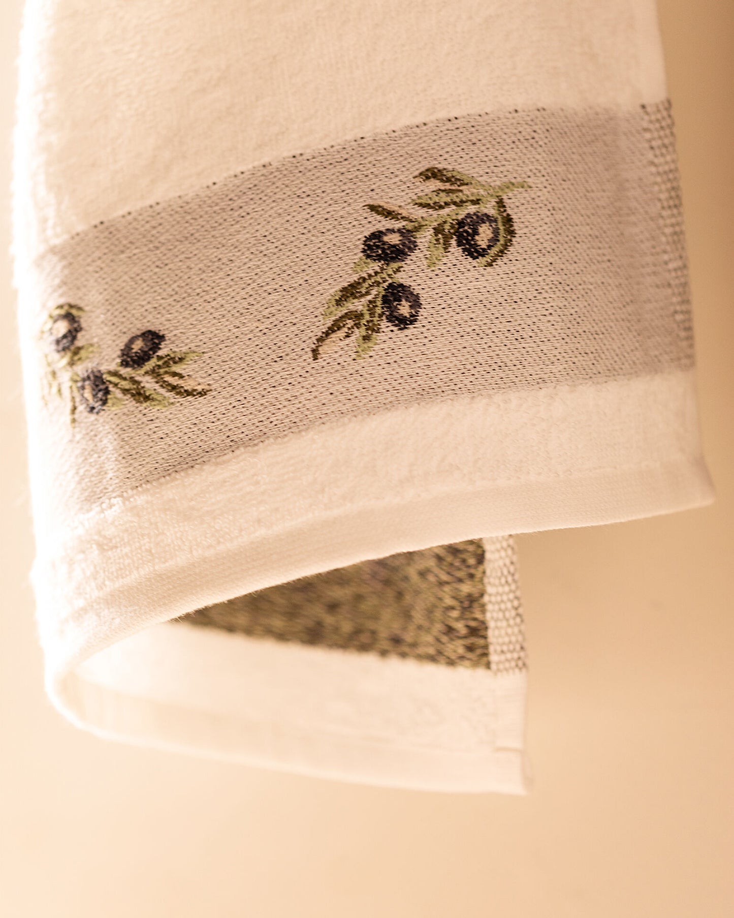 Madame Coco Olive White with olive embroidery / Olive green