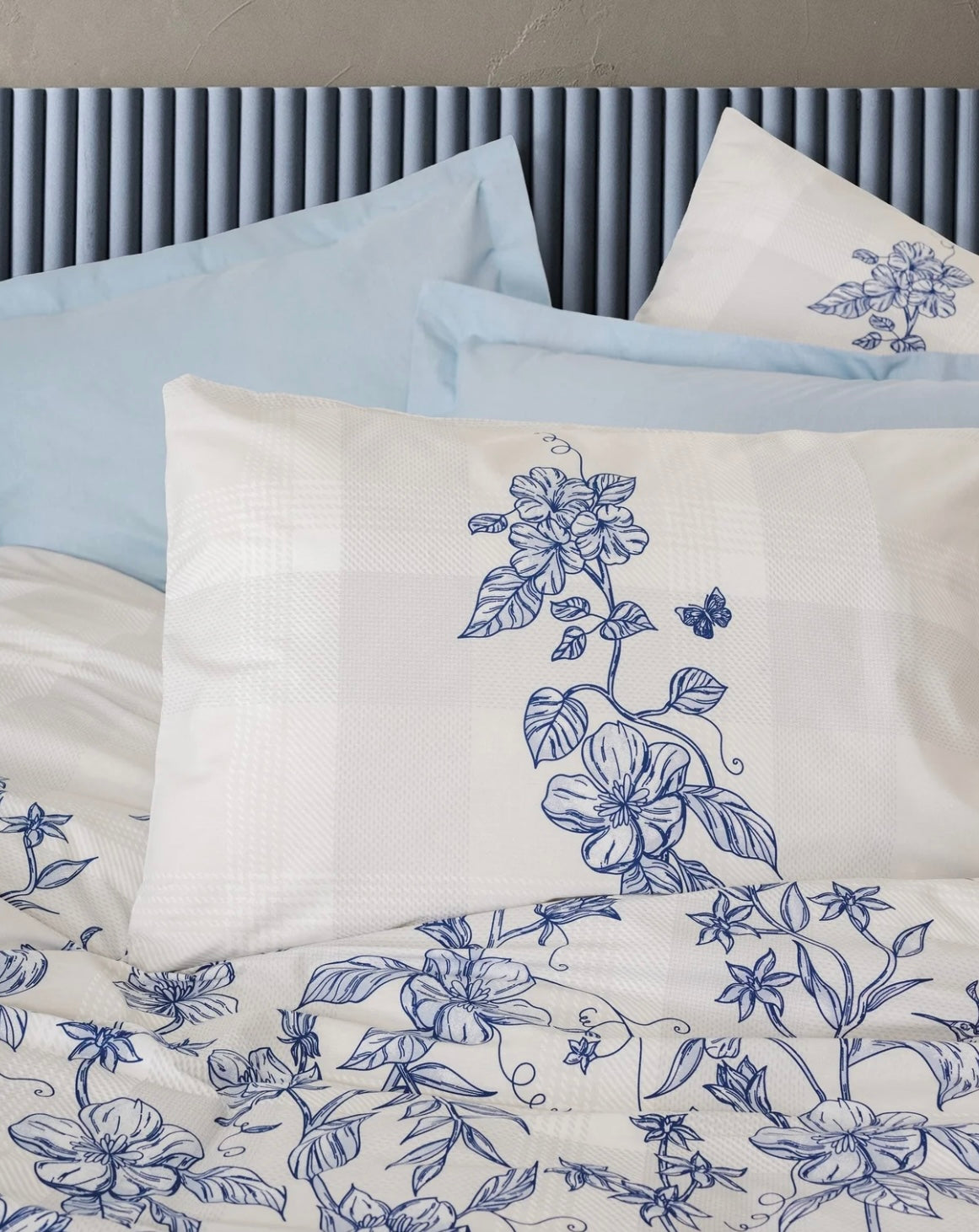 Cotton Box Modeline Lenora Mavi Bedding Set