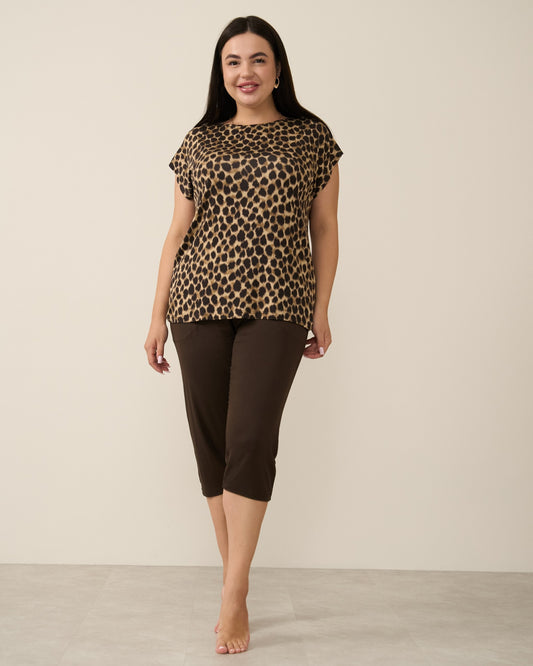NICOLETTE Women’s Plus Size Capri Set – Leopard Print Top