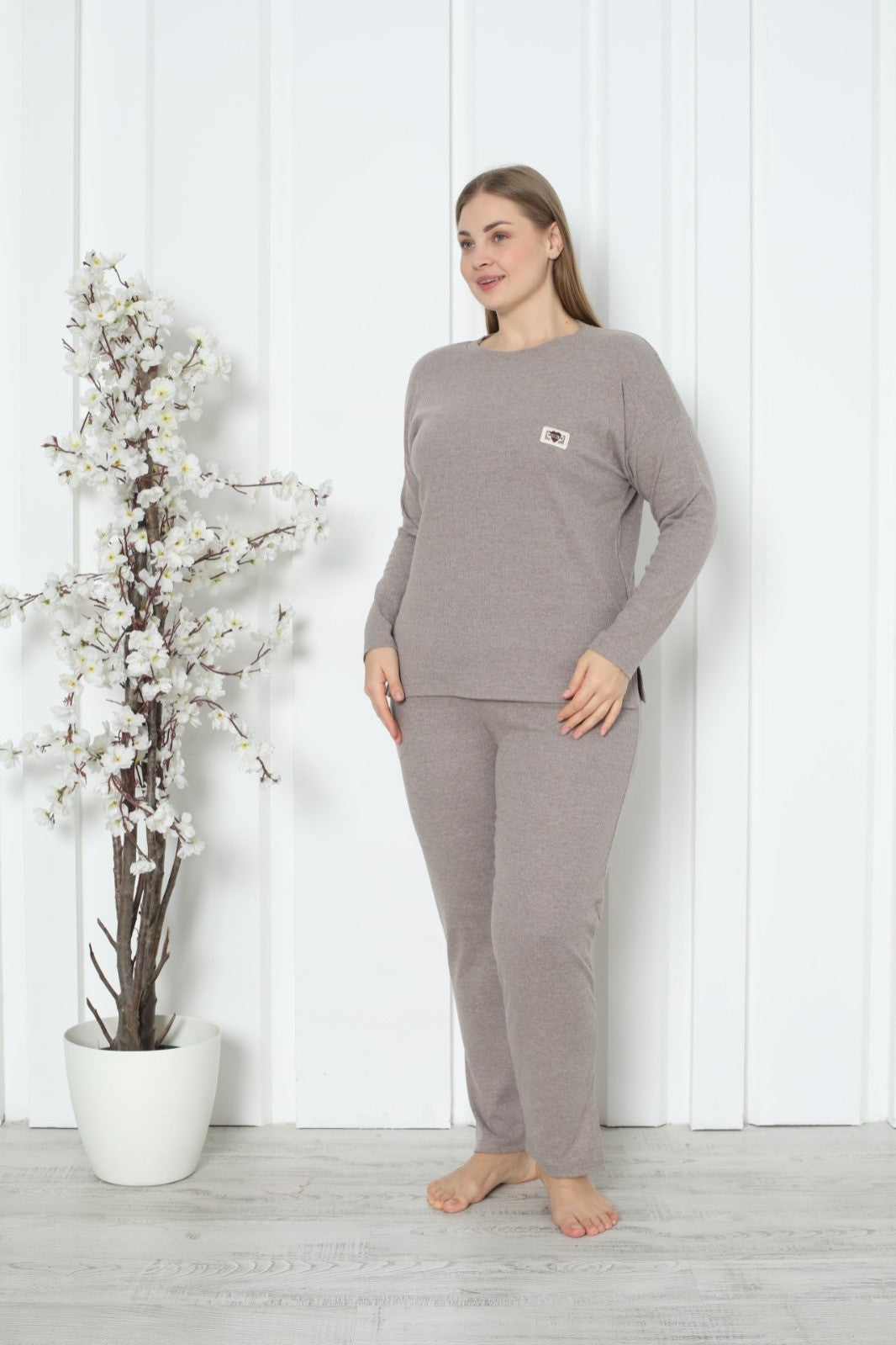 Women’s ribbed striped plus-size set with pants