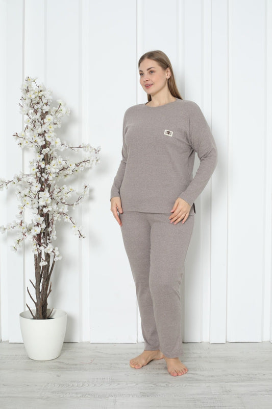 Women’s ribbed striped plus-size set with pants