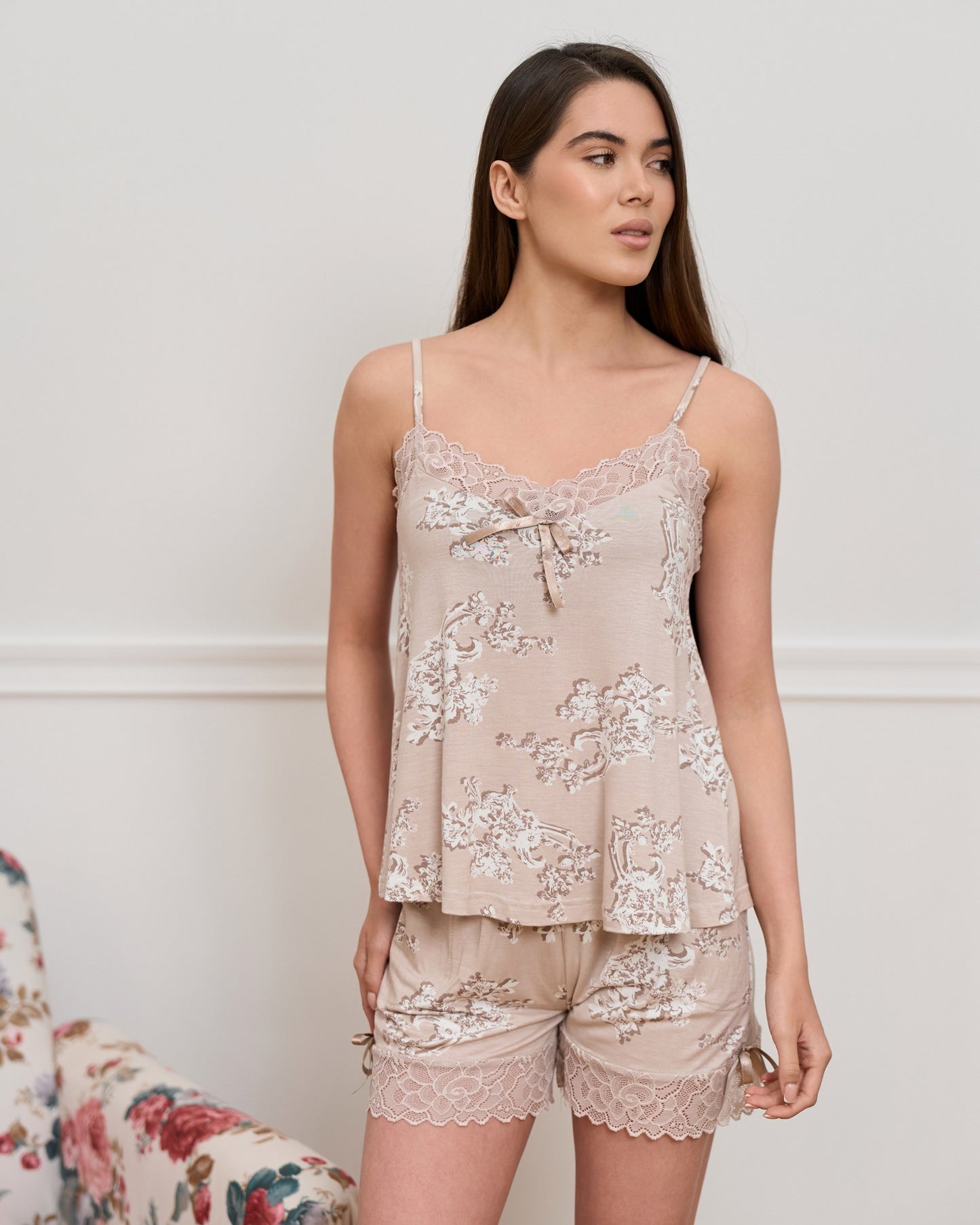 NICOLETTE naiste viskoosist topi ja lühikeste pükste komplekt