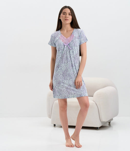 Женская ночная рубашка с сиреневым узором – вискоза