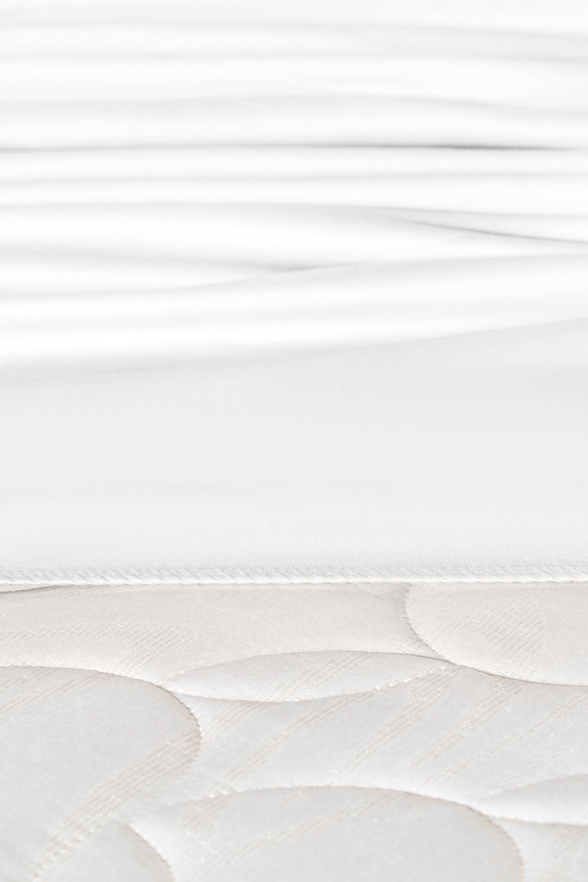 Madame Coco Luxury Collection Cotton Satin Fitted Sheet – White 160×200 cm, 35 cm Height